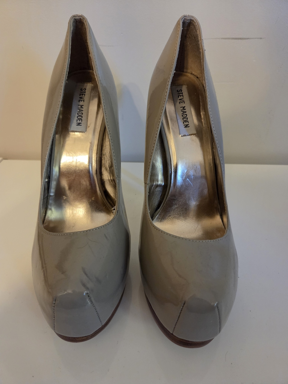 Steve Madden Nude Patent Platform Pump